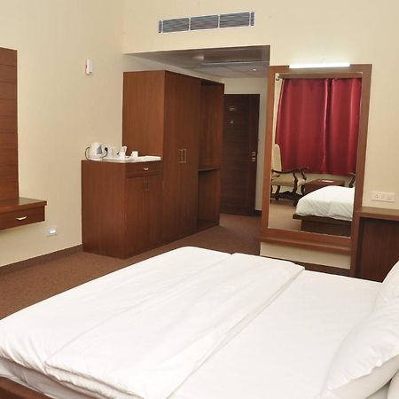 Neelkanth'S Bagar Inn Resort Jhunjhunu Exterior foto